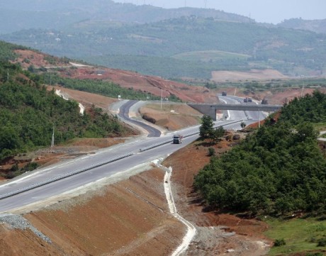 В АПИ ще бъдат отворени ценовите оферти за строителство на Лот 1 на АМ „Струма“